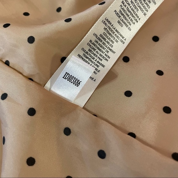 Chico's Quilted Beige Jacket with Black Trim with Zip Front and Round Neck. Sz 1 - Picture 10 of 12